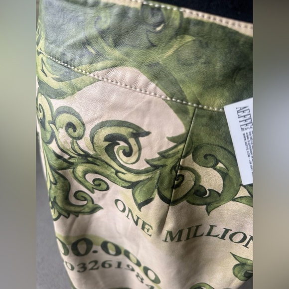 Moschino 1,000,000 Dollar leather Skirt - Picture 10 of 16